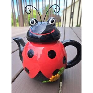 Collection ETC Ceramic Ladybug Kitchen Teapot Red Decorative Collectable